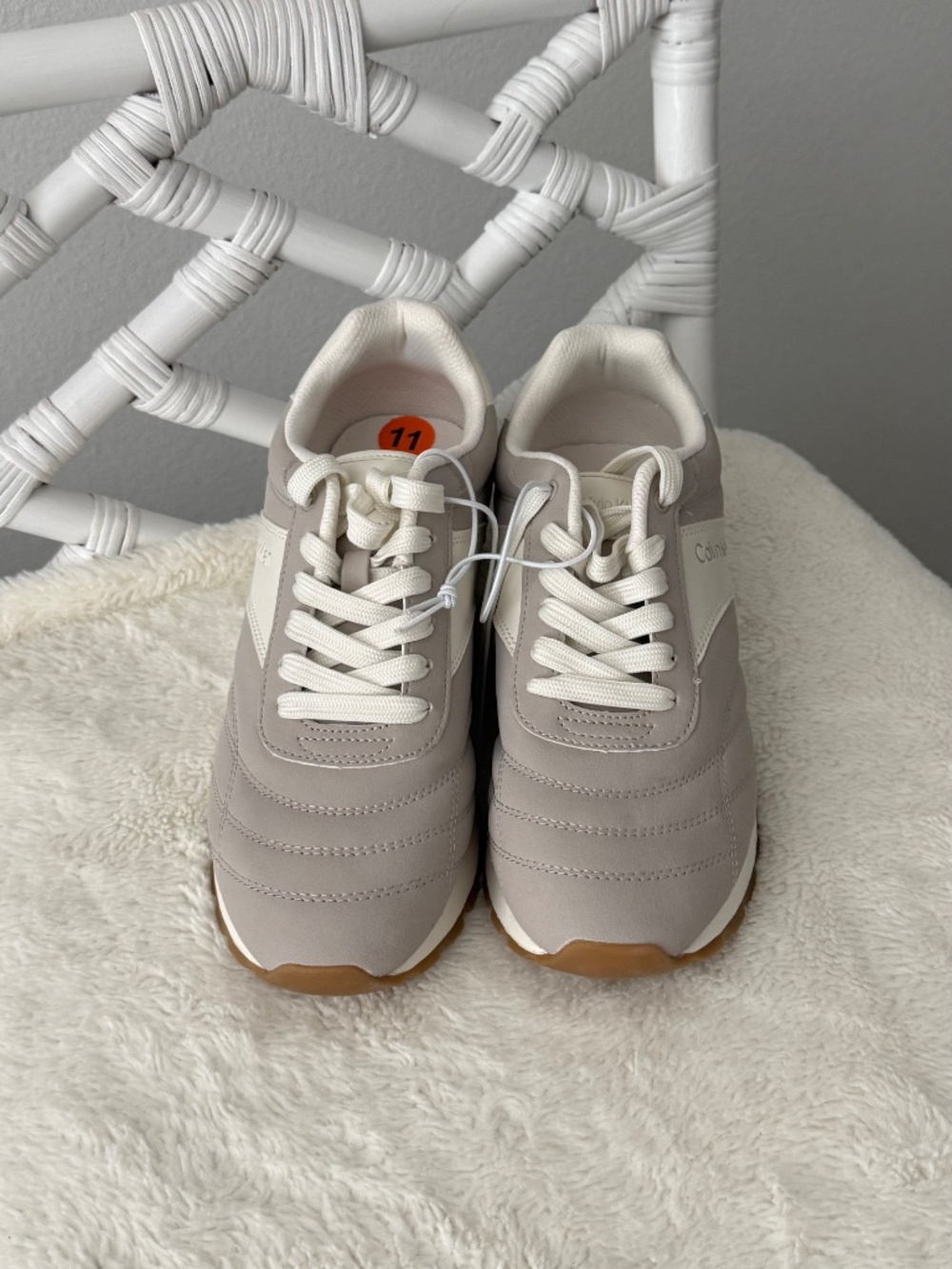 Calvin Klein Women's Koccallena-R Gray White Lace Up Sneakers 11 M NWOB - Picture 2 of 10